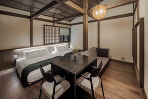 Maison Traditionnelle, 3 chambres, cuisine, vue jardin