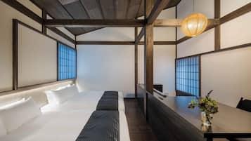 Traditional House, 3 Bedrooms, Kitchen, Garden View | In-room safe, individually decorated, individually furnished