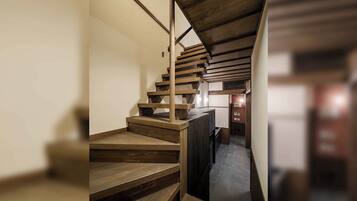 Traditional House, 3 Bedrooms, Kitchen, Garden View | In-room safe, individually decorated, individually furnished