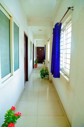 Hotel Breezeland - Erode Railway Station