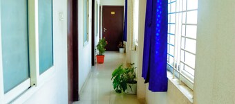 Hotel Breezeland - Erode Railway Station