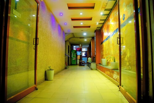 Hotel Breezeland - Erode Railway Station