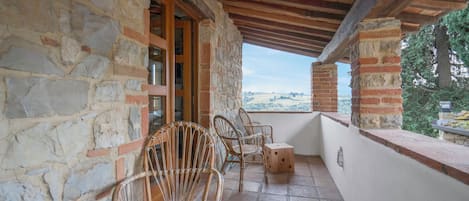 فيلا - برواق - منظر للحديقة | شرفة