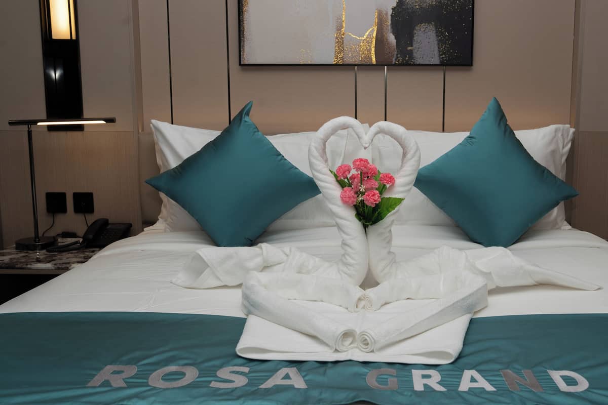 Deluxe Studio Suite, 1 King Bed