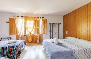 5 Schlafzimmer, Bügeleisen/Bügelbrett, WLAN, Bettwäsche