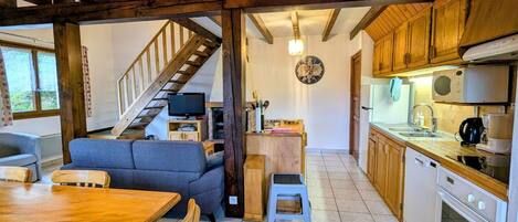 Réfrigérateur, four à micro-ondes, lave-vaisselle