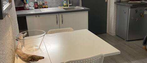 Fridge, microwave, toaster