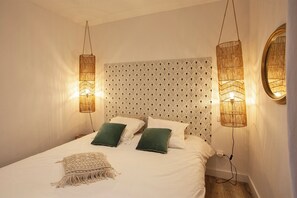 4 bedrooms, WiFi, bed sheets