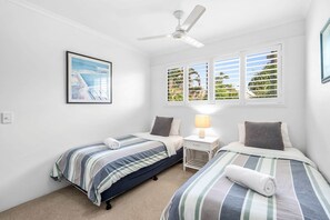 2 bedrooms, iron/ironing board, WiFi, bed sheets