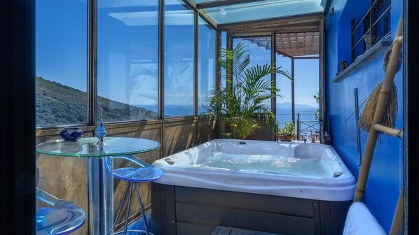 Bain à remous intérieur