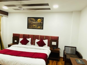 Deluxe Room, City View
