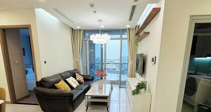 Saigon River View Apartment in Vinhomes Central Park 7