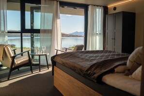 Seafront Apartment | Chambres insonorisées, Wi-Fi gratuit