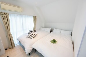 1 habitación y ropa de cama 