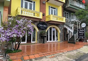 Fachada da propriedade