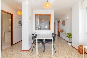 Dining - Apartment 'Mormor' with Sea View, Wi-Fi and Air Conditioning (Fuengirola)