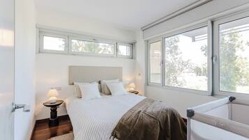 3 chambres, fer et planche Ă repasser, Wi-Fi, draps fournis