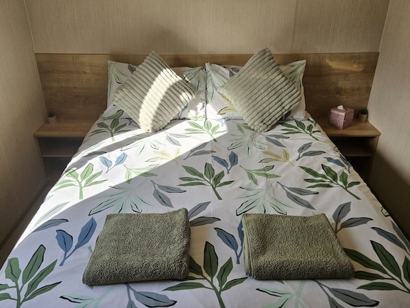 2 habitaciones, decoración personalizada y muebles diferentes