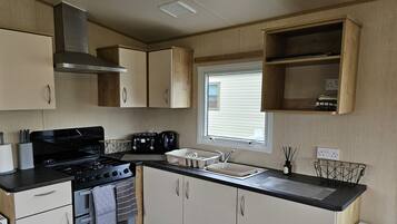 Dụng cụ nấu nướng/bát dĩa/dao nĩa