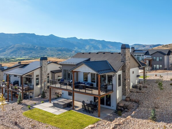 Exterior - Adventure Year-Round, Steps from Powder Mountain 4 bedroom home with Hot Tub (Eden)