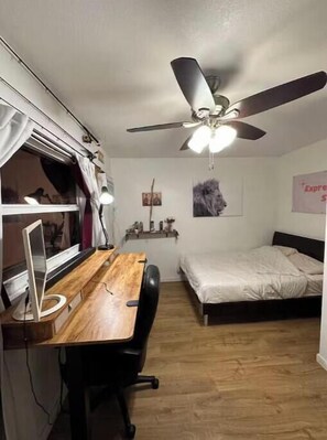 3 bedrooms, iron/ironing board, WiFi, bed sheets - Charming 3-bedroom farmhouse in Miami (Miami)