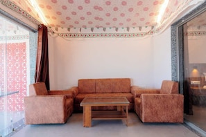Premium Tent | Room amenity
