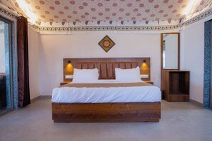 Premium Tent | Room amenity