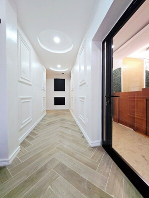 Lobby - SUNA'A HOME LOGPOM (Douala)