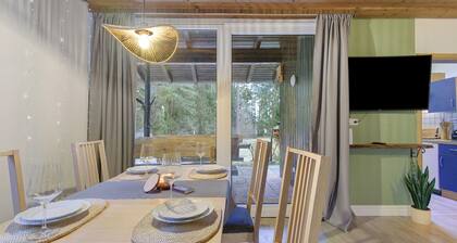 Holiday Home 'Am Neubäuer See' with Private Terrace, Shared Garden and Wi-Fi