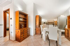 Dining - Apartment 'Mayor's House' with Mountain View, Private Terrace and Air Conditioning (Iglesias)