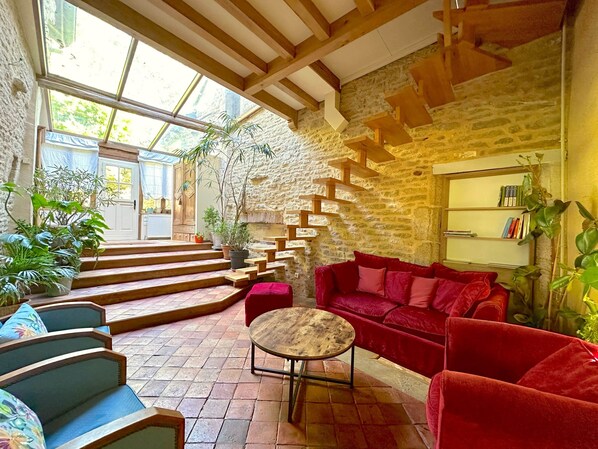 Interior - Entire gîte, Le Bourguignon (Montoillot)