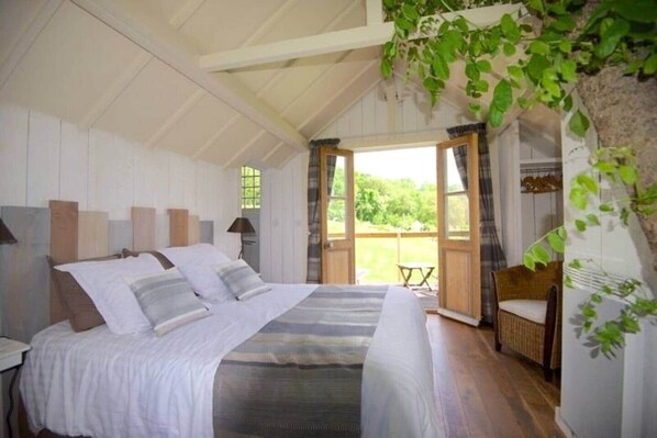 7 soverom, strykejern/-brett, wi-fi og sengetøy