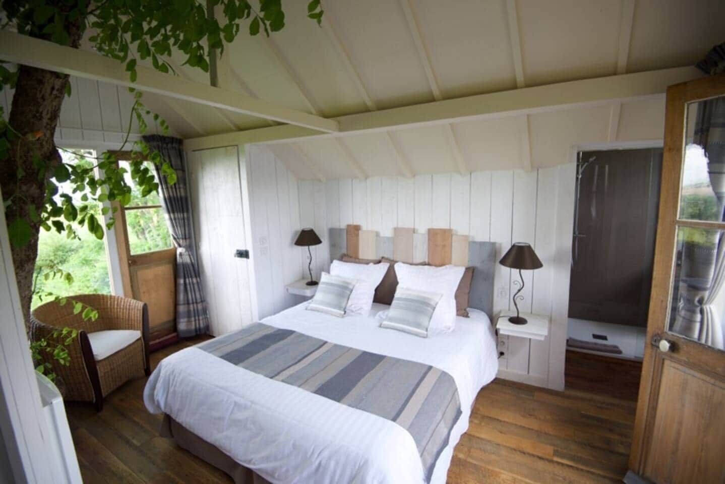 1 chambre, fer et planche à repasser, Wi-Fi, draps fournis