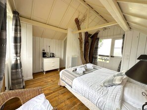 1 室のベッドルーム、WiFi