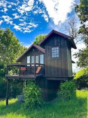 Exterior - The treehouse (Montoillot)