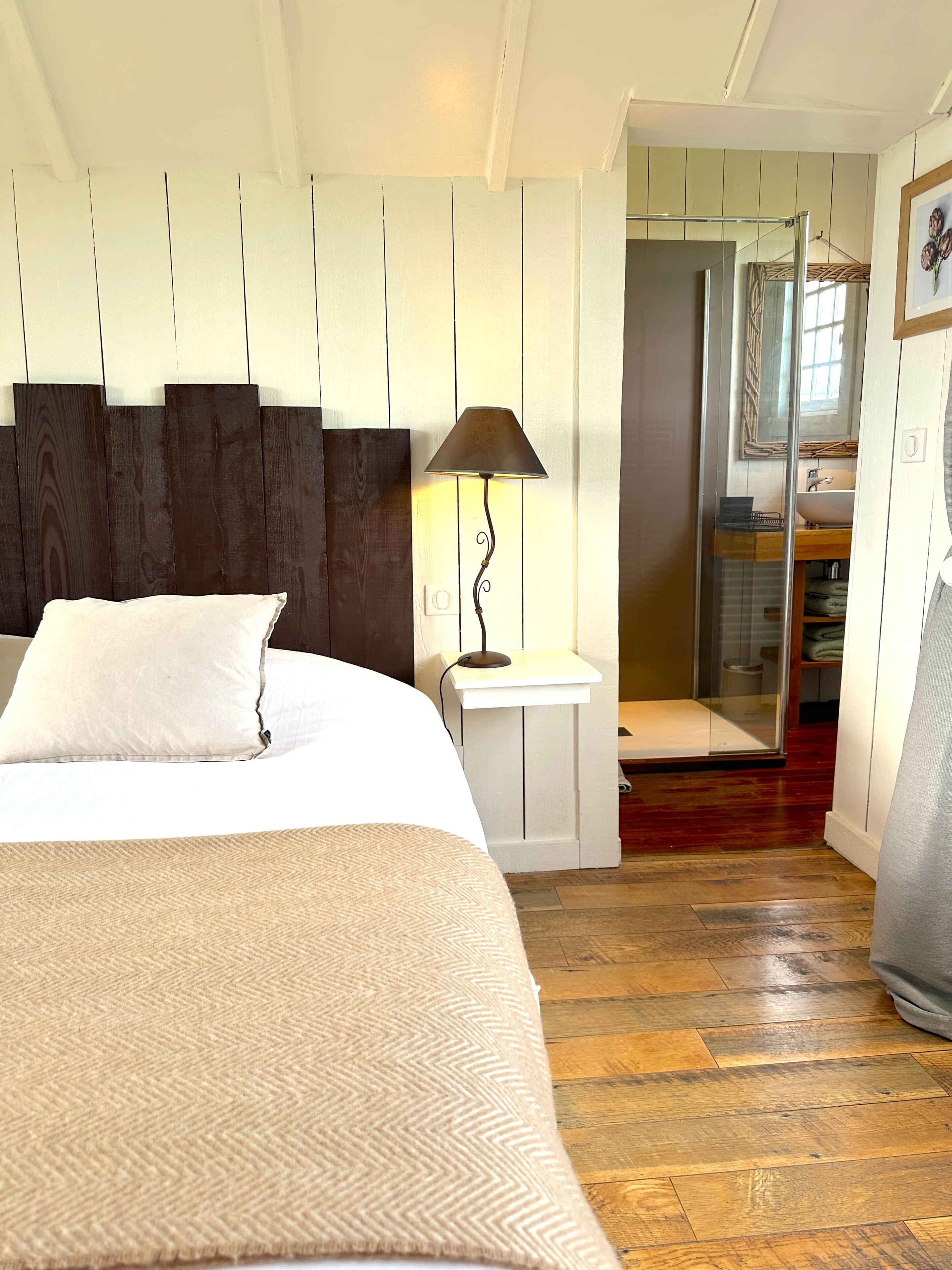 1 slaapkamer, een strijkplank/strijkijzer, wifi, beddengoed