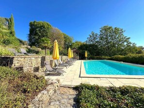 Piscine extérieure, piscine chauffée