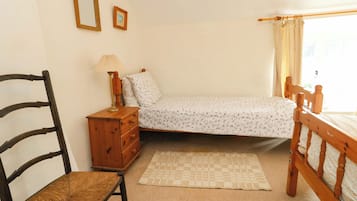 4 dormitorios, decoración individual, mobiliario individual