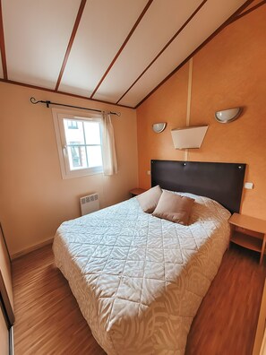 3 chambres, fer et planche à repasser, Wi-Fi