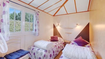 3 bedrooms, iron/ironing board, WiFi