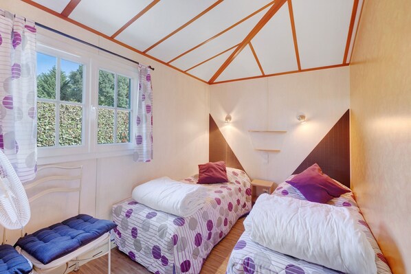 3 habitaciones, tabla de planchar con plancha y wifi 