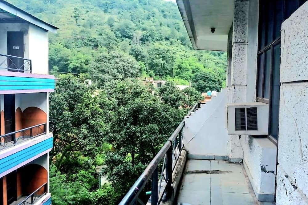 Mid Way Tourist & Resorts - Darlaghat