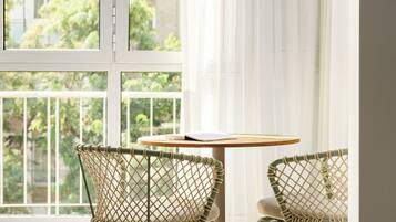 Iron/ironing board, free WiFi