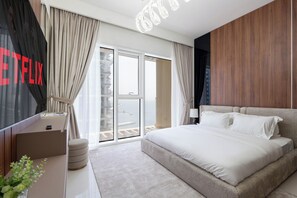 1 bedroom, in-room safe, desk, iron/ironing board