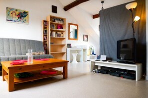 TV