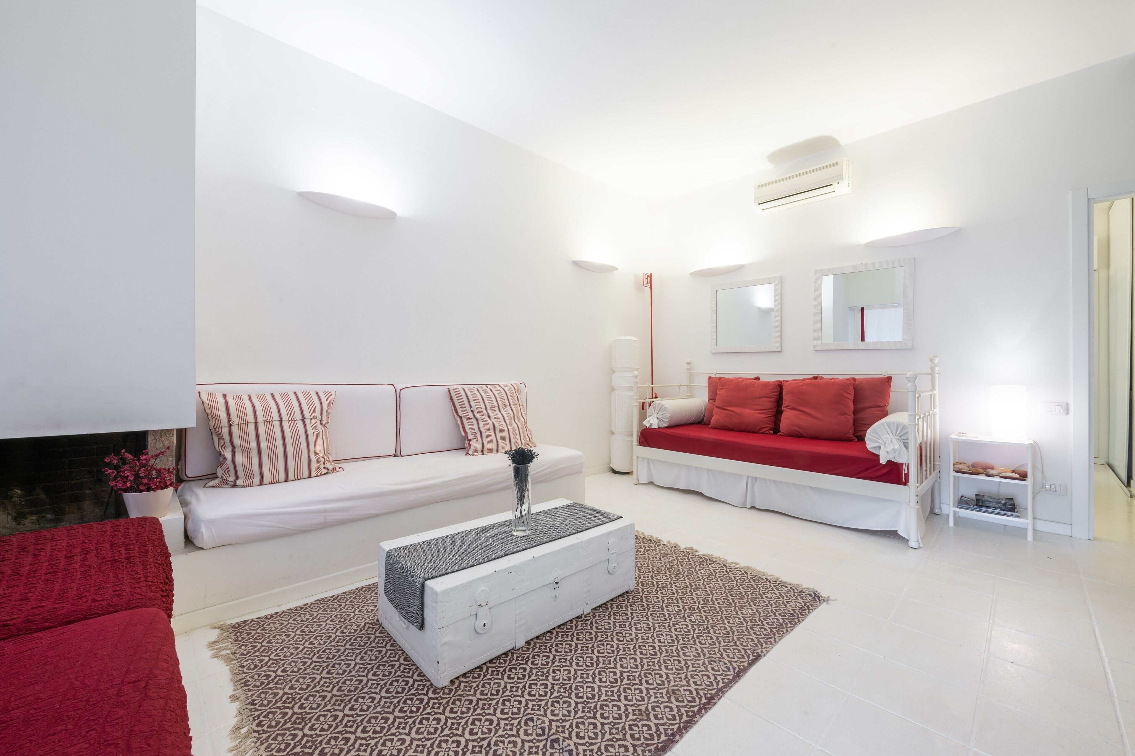 Televisión, chimenea