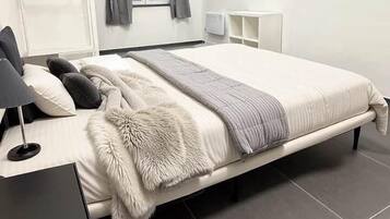 Fer et planche Ă repasser, Wi-Fi, draps fournis