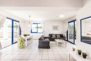 Villa (2 Bedrooms) | Innenbereich