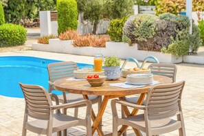 Villa (2 Bedrooms) | Außenbereich