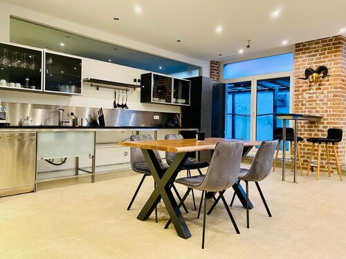 Goho Studio 30 - Urban Business Living - 100-m²